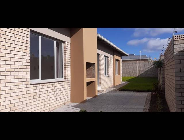 3 BEDROOM HOUSE FOR SALE IN HANSMOESKRAAL